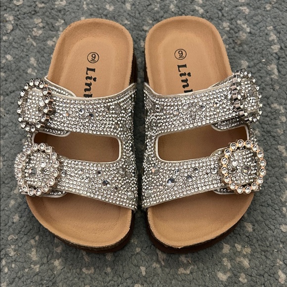 Link Kids Silver Rhinestone Sandals with Rhinestone Buckles - Picture 1 of 6